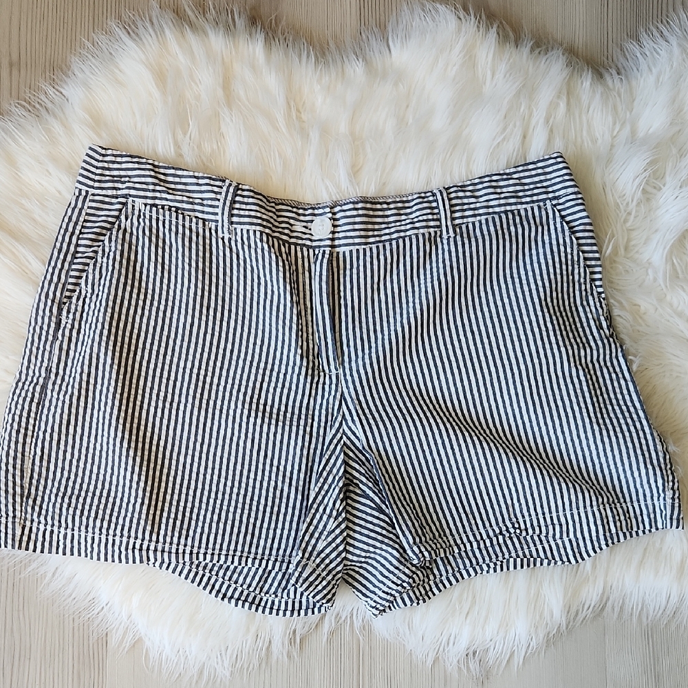Crown & Ivy Black and White Striped Women's Shorts, Sz 16